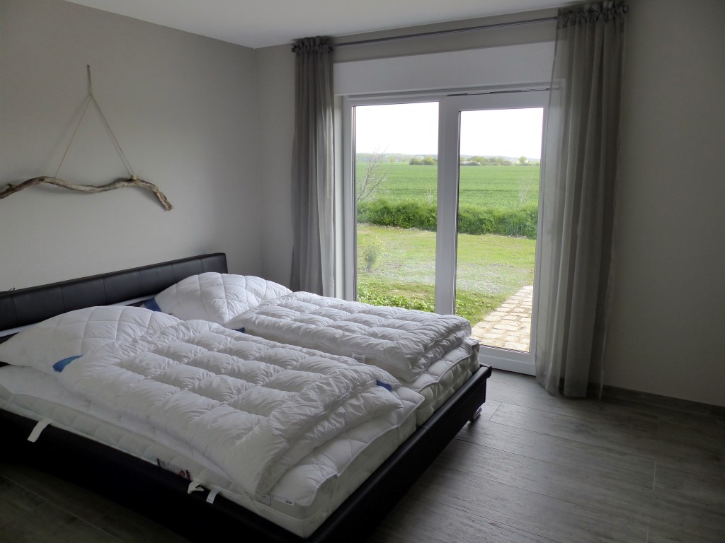 9 / 12